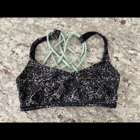 lululemon athletica Other - Lululemon Free to Be -Light Support Bra Si…